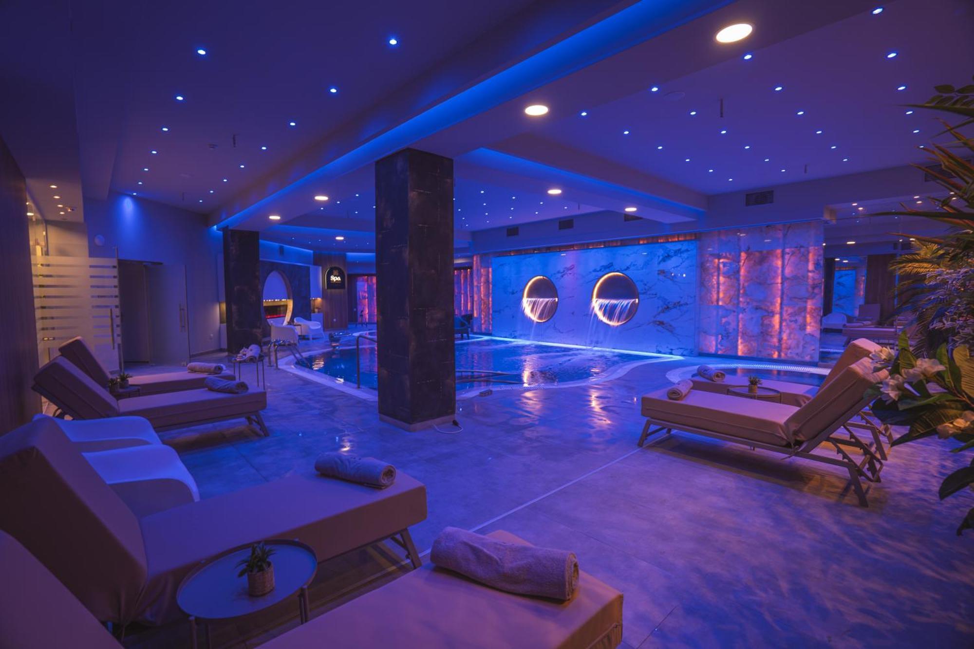 Pantelidis Hotel & Spa Птолемайда Екстериор снимка