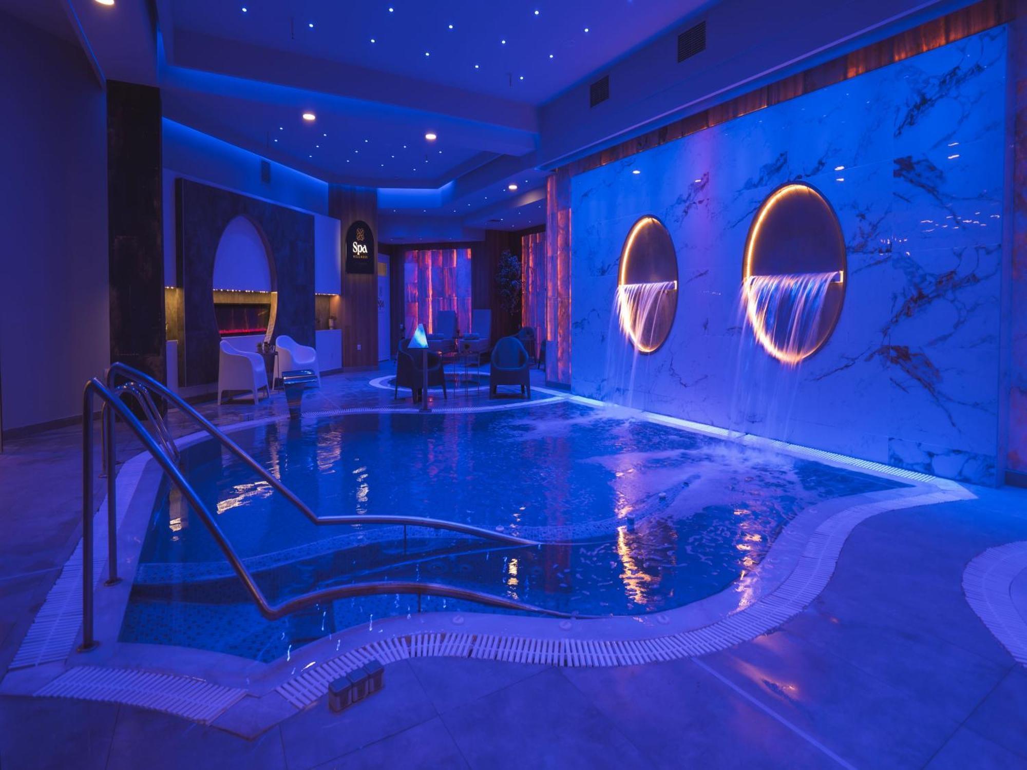 Pantelidis Hotel & Spa Птолемайда Екстериор снимка